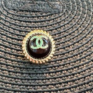 Elegant Gold and black Brooch